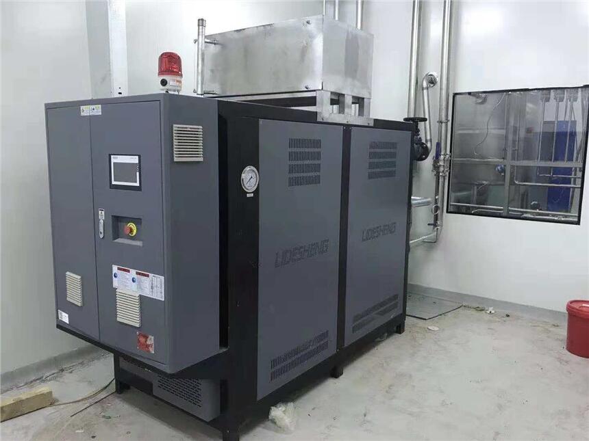 湖北高溫油溫加熱機， 高溫油溫模溫機，300度高溫油溫機